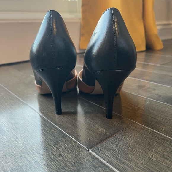 Leather - Picture 5 of 7